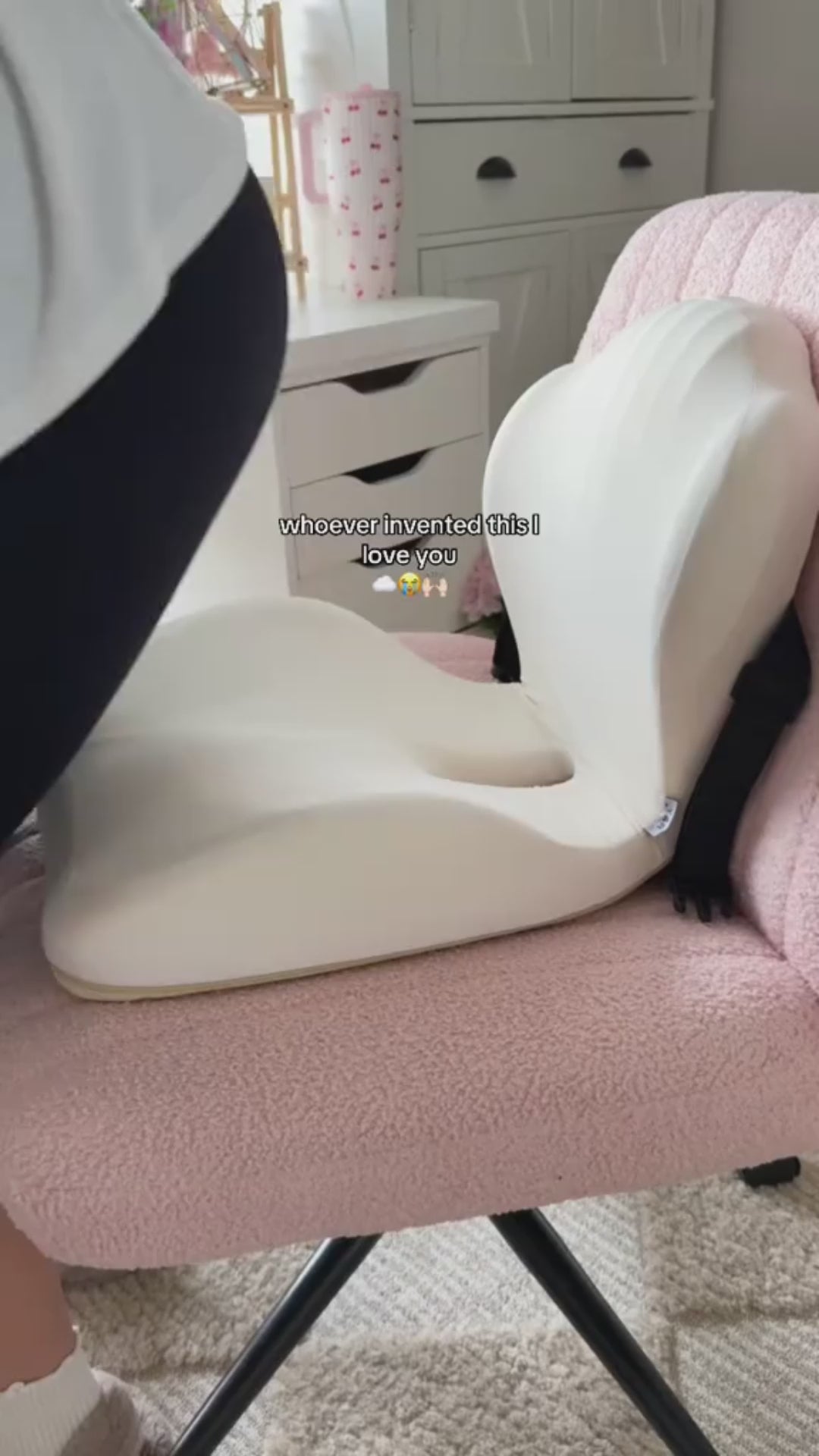 CloudCushion™– soothing, perfect for office or travel use video